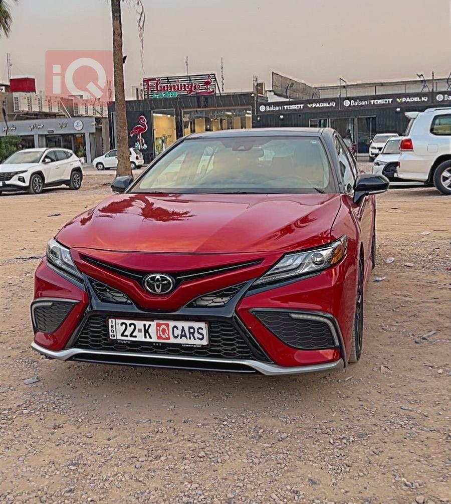 تۆیۆتا کامری